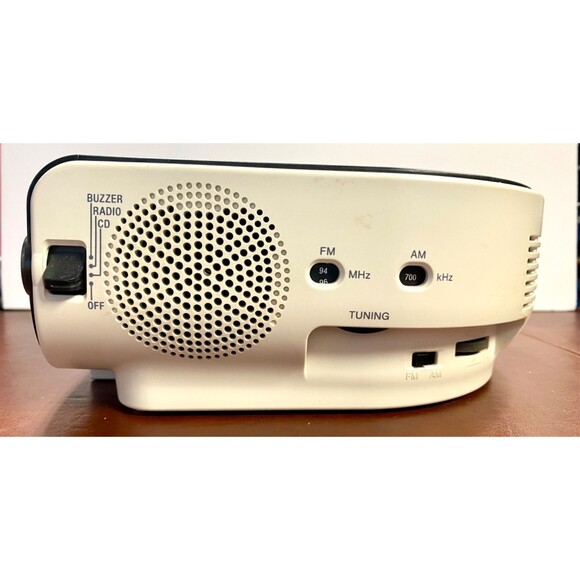 White Sony Dream Machine FM/AM Radio CD Player Dual Alarm Clock ICF-CD815 Tested - Picture 3 of 7